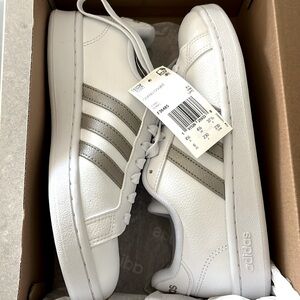 White/Silver adidas Grand court